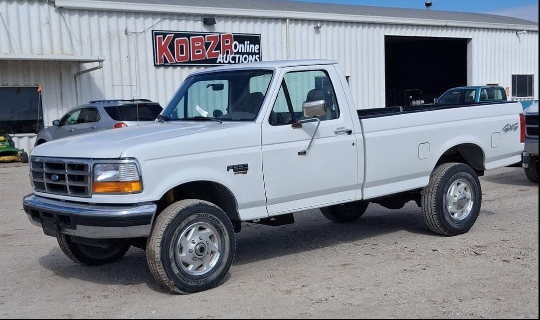 1997 Ford F-250 Equipment Image0