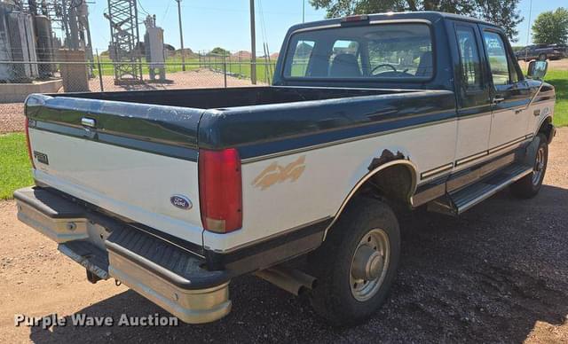 Image of Ford F-250 equipment image 4