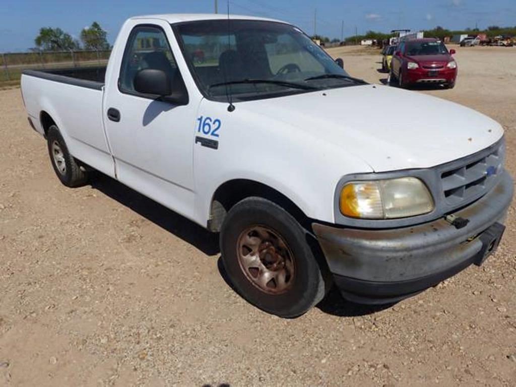 Image of Ford F-250 Primary image