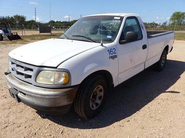 Image of Ford F-250 equipment image 1