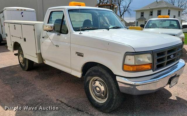 Image of Ford F-250 equipment image 2