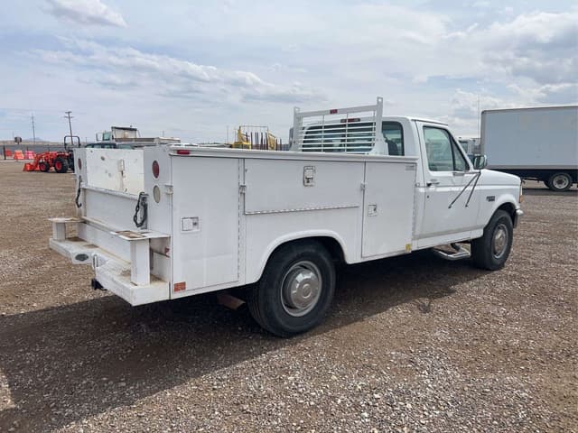 Image of Ford F-250 equipment image 2