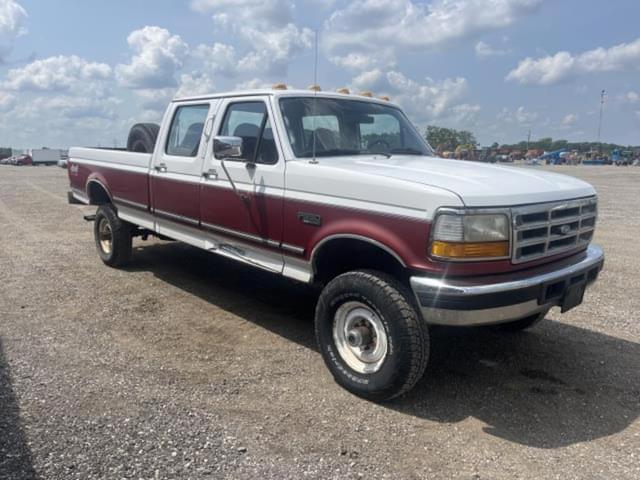 Image of Ford F-350 equipment image 3