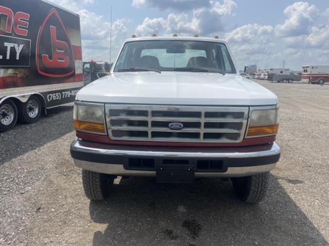 Image of Ford F-350 equipment image 4