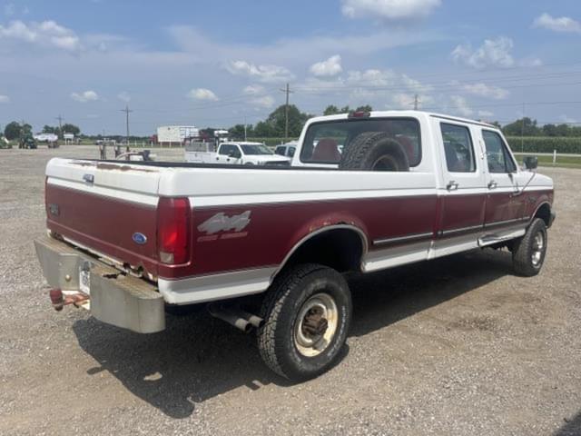 Image of Ford F-350 equipment image 2
