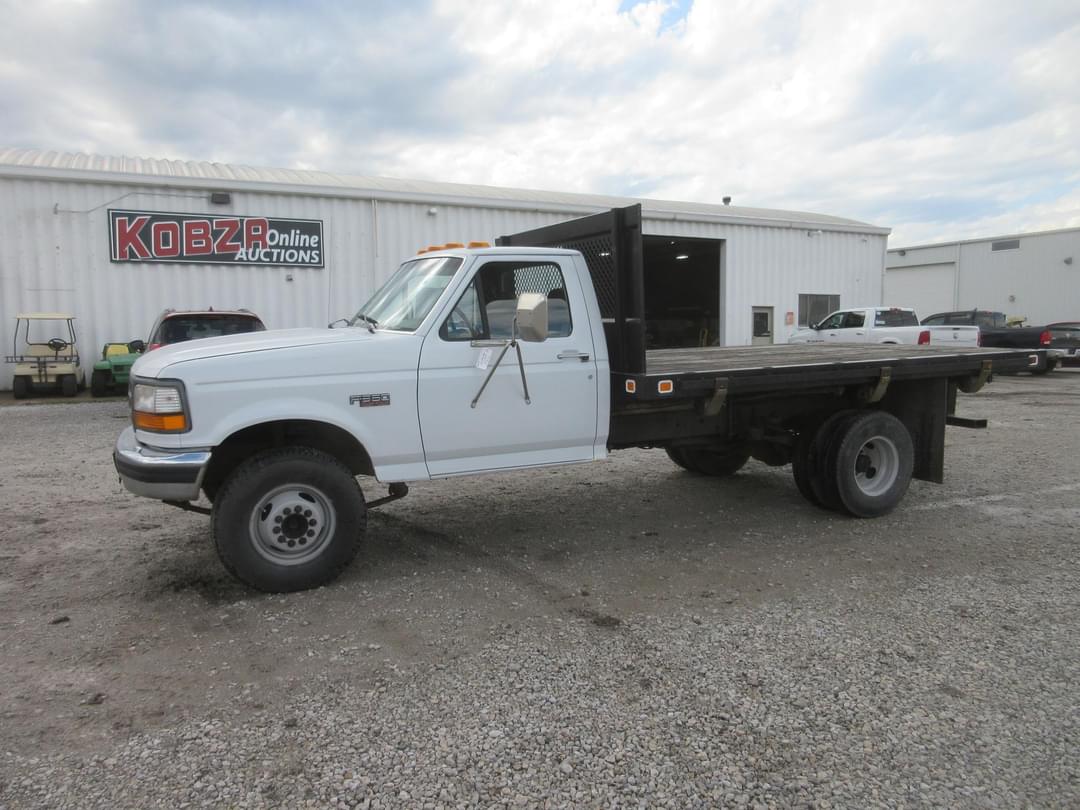 Image of Ford F-350 Primary image
