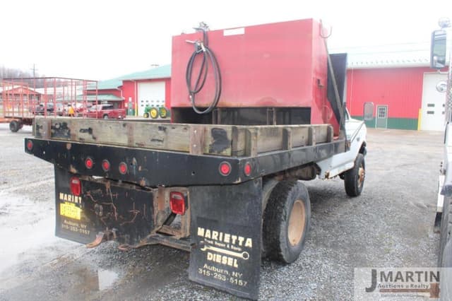 Image of Ford F-350 equipment image 2