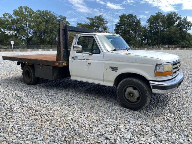 Image of Ford F-350 equipment image 4