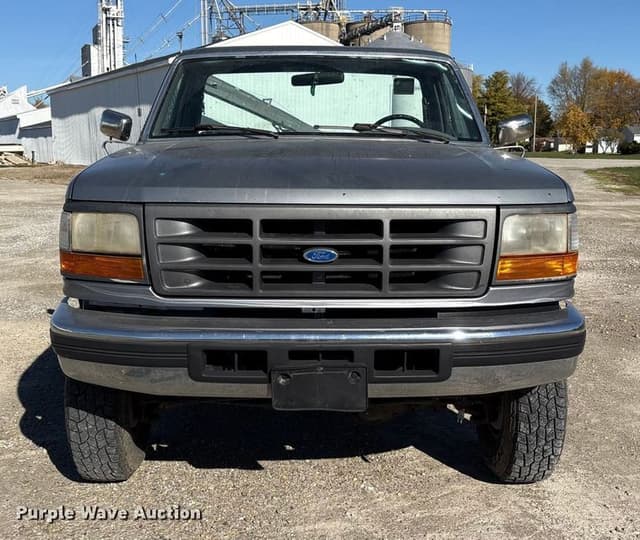 Image of Ford F-350 equipment image 1