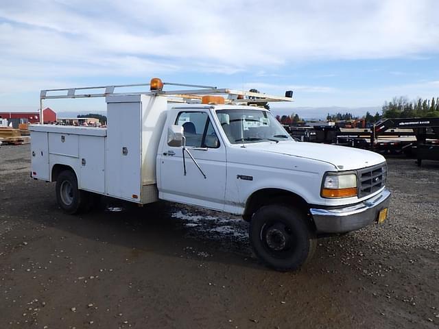 Image of Ford F-450 equipment image 1