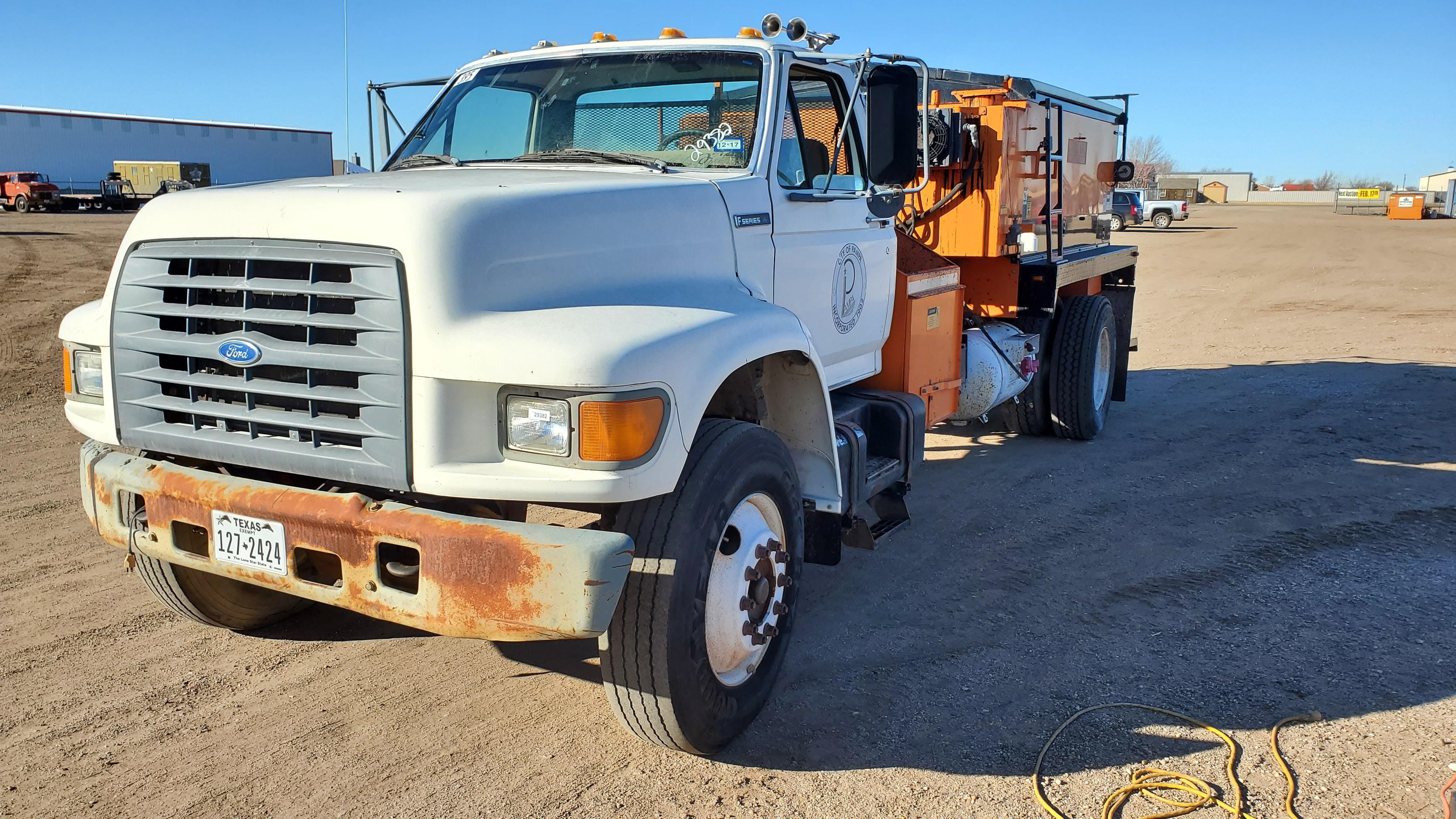 Main image Ford F-800