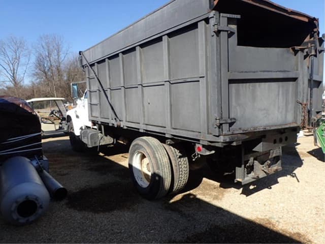 Image of Ford F-SERIES equipment image 3