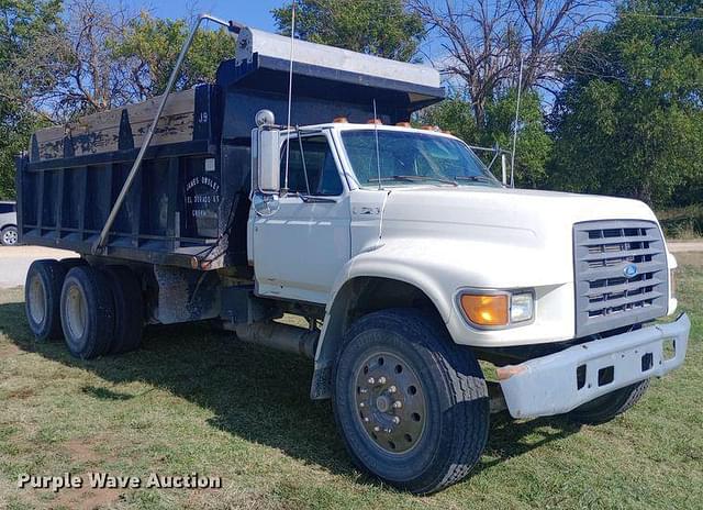 Image of Ford FT900 equipment image 2