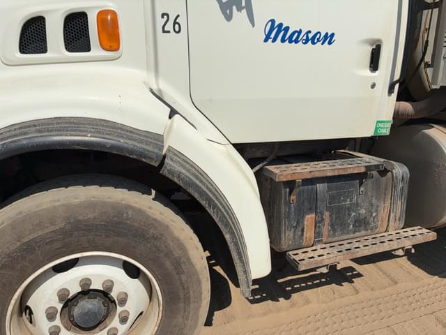 Image of Ford L8501 equipment image 4
