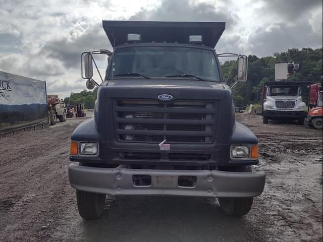 Image of Ford L8501 equipment image 1