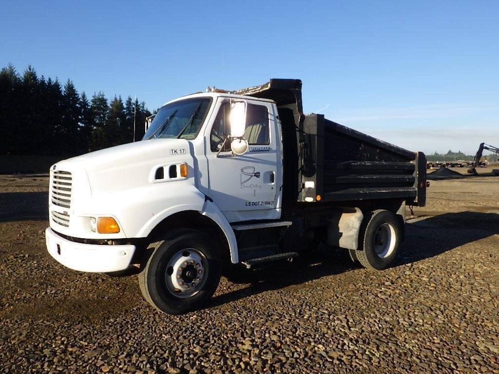 1997 Ford L8513 Equipment Image0