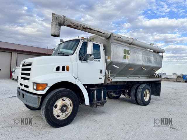 Image of Ford LN8000 equipment image 1