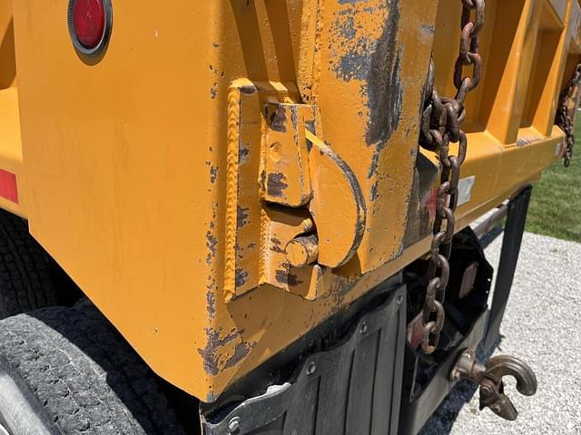 Image of Ford LNT8000 equipment image 3