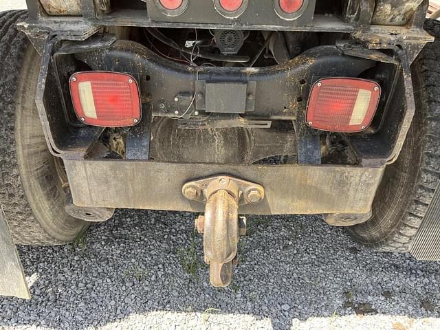 Image of Ford LNT8000 equipment image 4