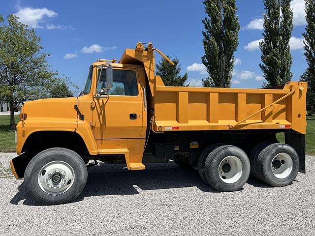 Image of Ford LNT8000 equipment image 1