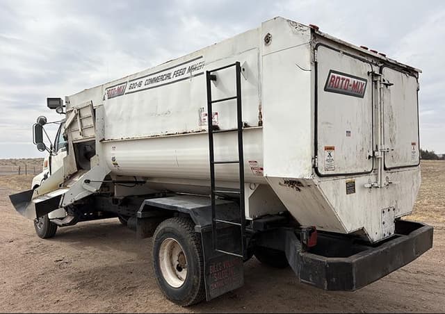Image of Ford Louisville equipment image 1