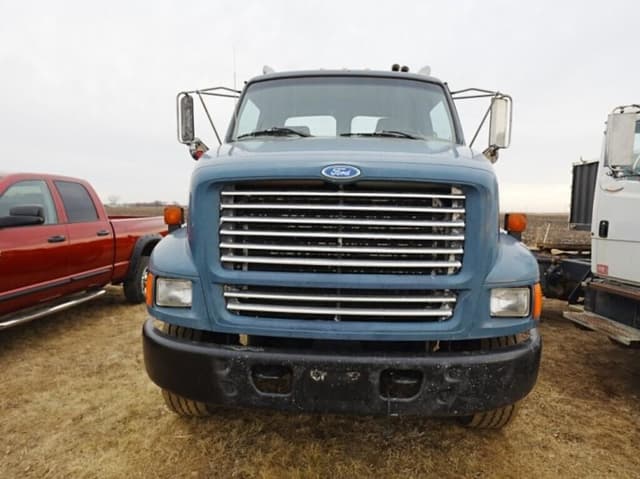 Image of Ford Louisville equipment image 4