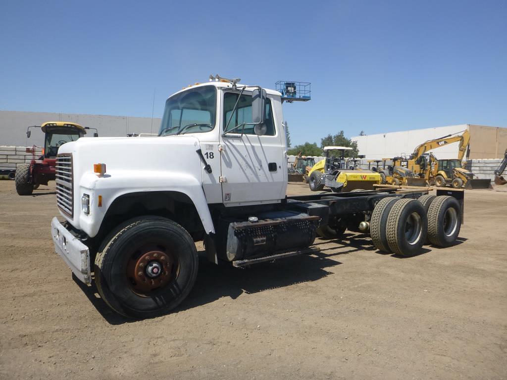 Image of Ford LT9000 Primary image