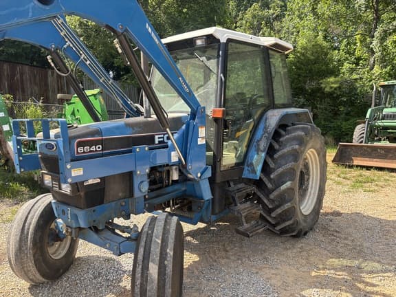 Image of New Holland 6640 Primary image