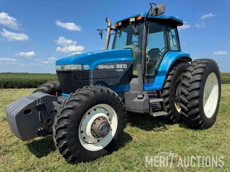 1997 New Holland 8970 Equipment Image0