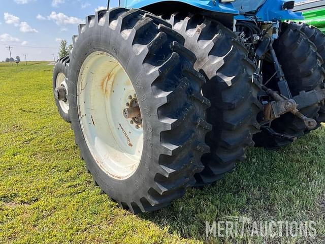 Image of New Holland 8970 equipment image 4