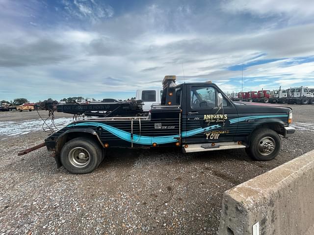 Image of Ford Super Duty equipment image 4