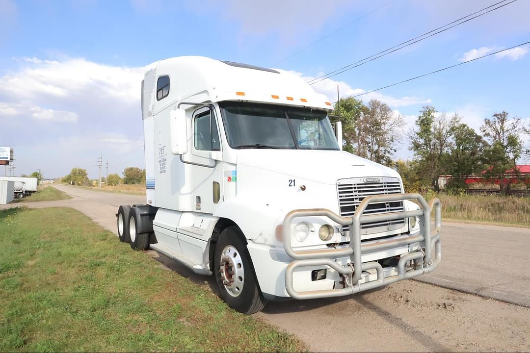 Image of Freightliner Century 112 Primary image