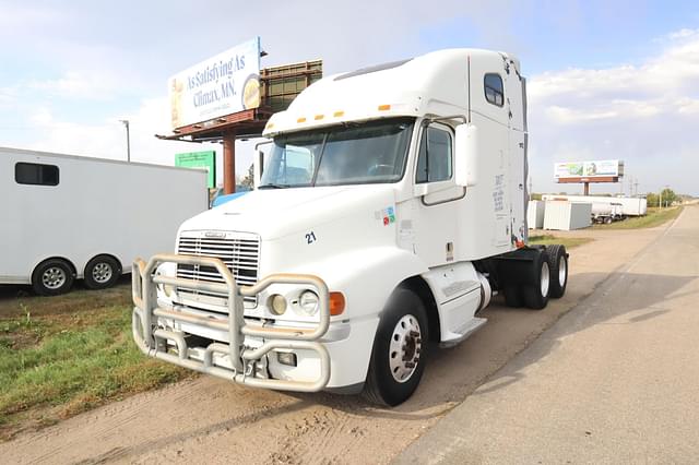 Image of Freightliner Century 112 equipment image 1