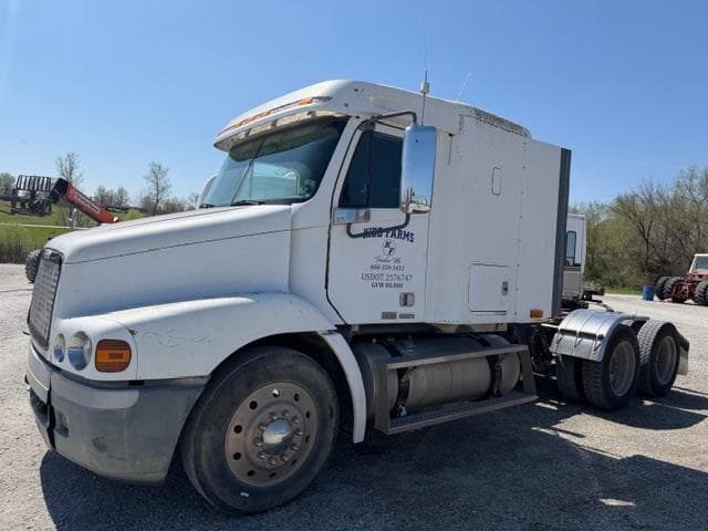 Image of Freightliner Century 112 Primary image