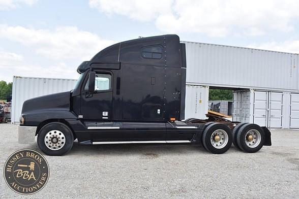 Image of Freightliner Century 120 equipment image 1