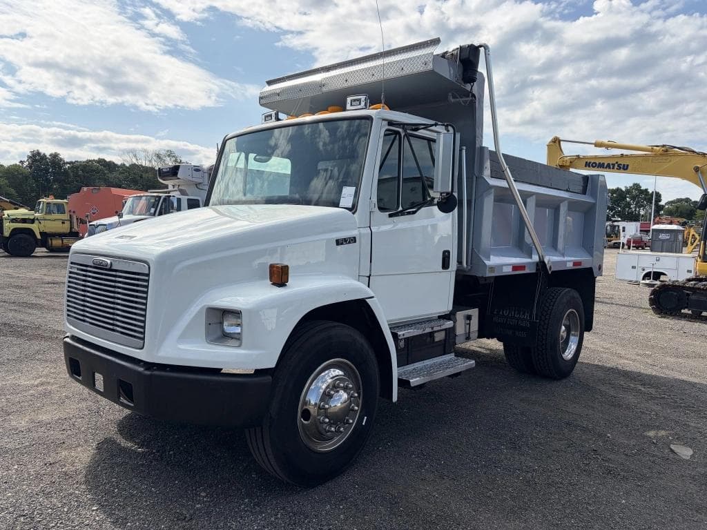 Image of Freightliner FL70 Primary image