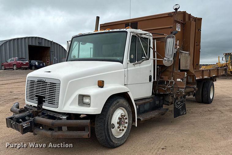 Image of Freightliner FL70 Primary image