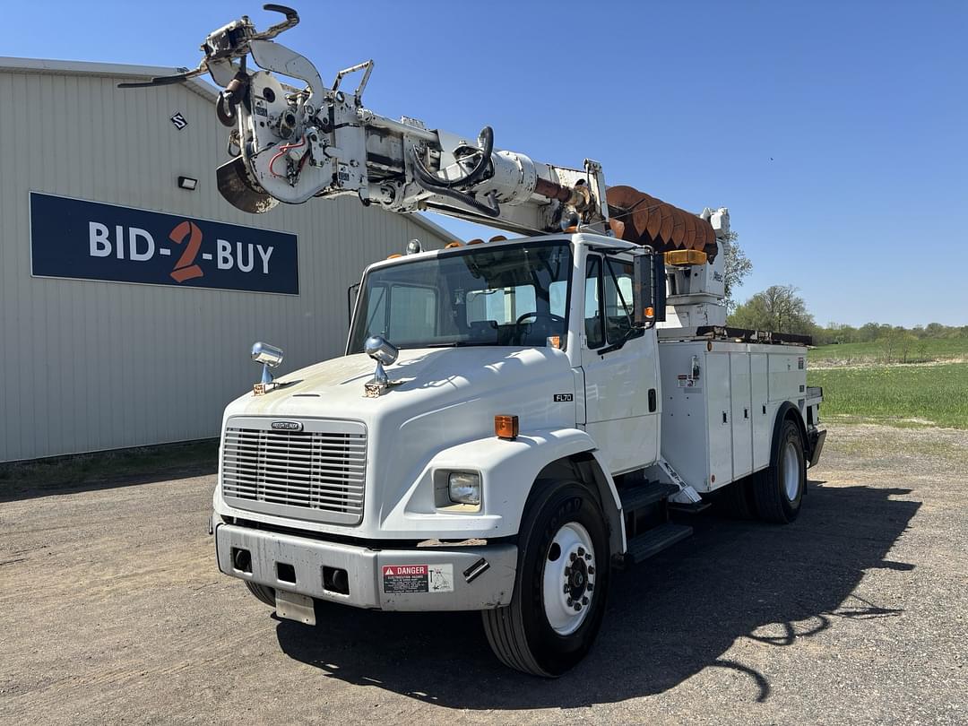 Image of Freightliner FL70 Primary image