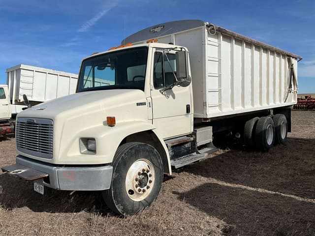 Image of Freightliner FL70 equipment image 1