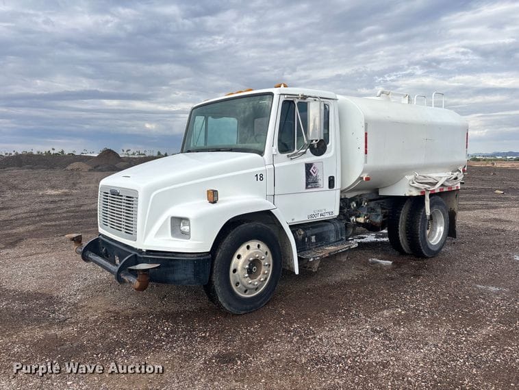 1997 Freightliner FL70 Equipment Image0