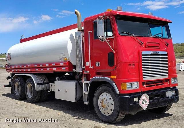 Image of Freightliner FLB equipment image 2
