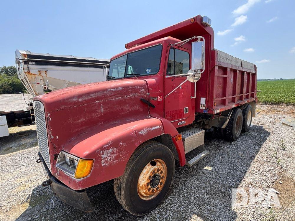 Image of Freightliner FLD112 Primary image