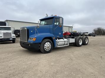 Main image Freightliner FLD120