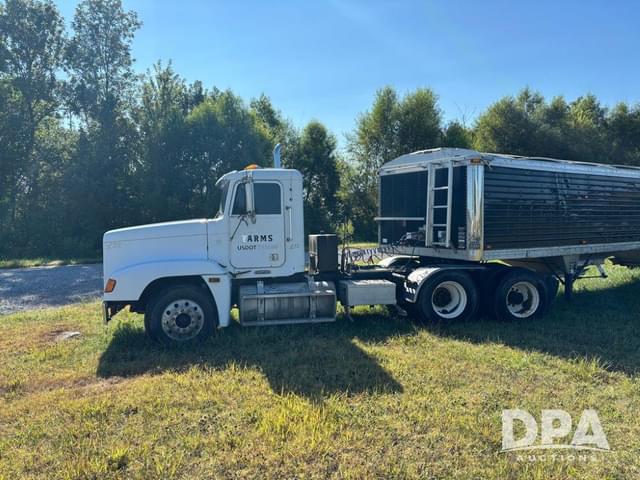 Image of Freightliner FLD120 equipment image 1