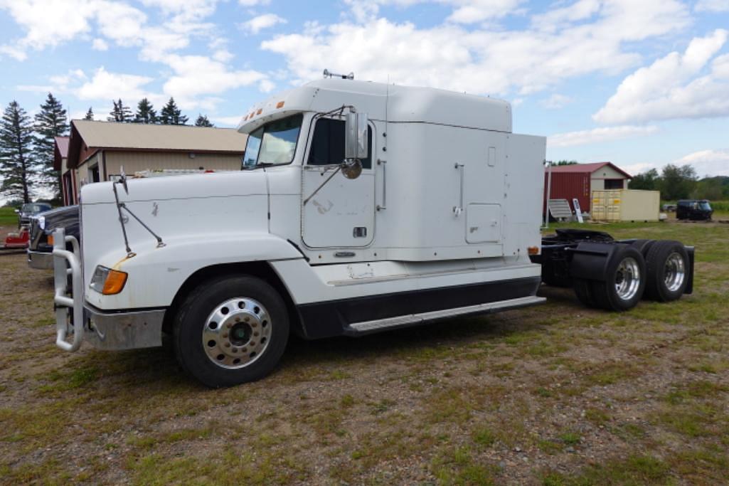 Image of Freightliner FLD120 Primary image