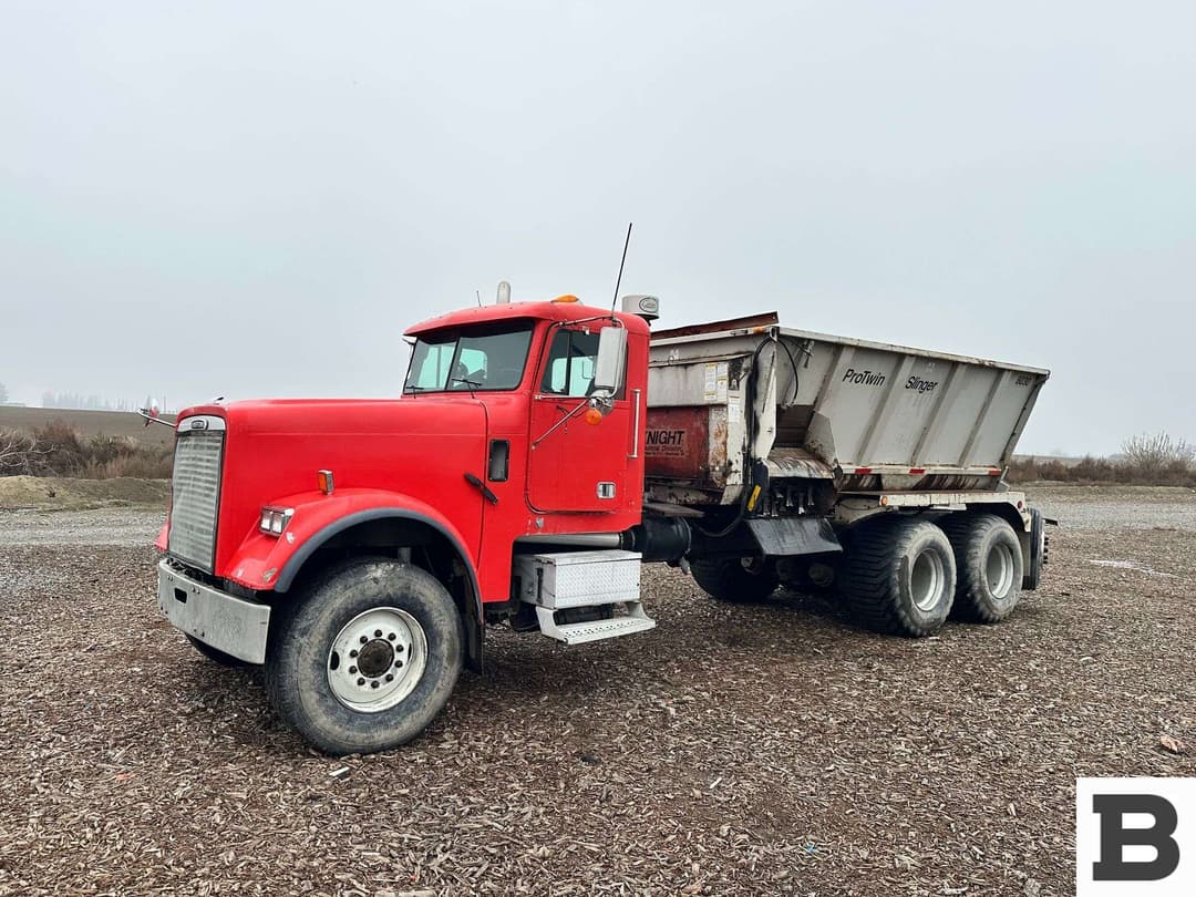 Image of Freightliner FLD120SD Primary image