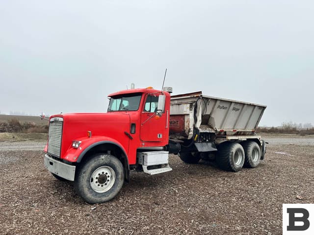 Image of Freightliner FLD120SD equipment image 1