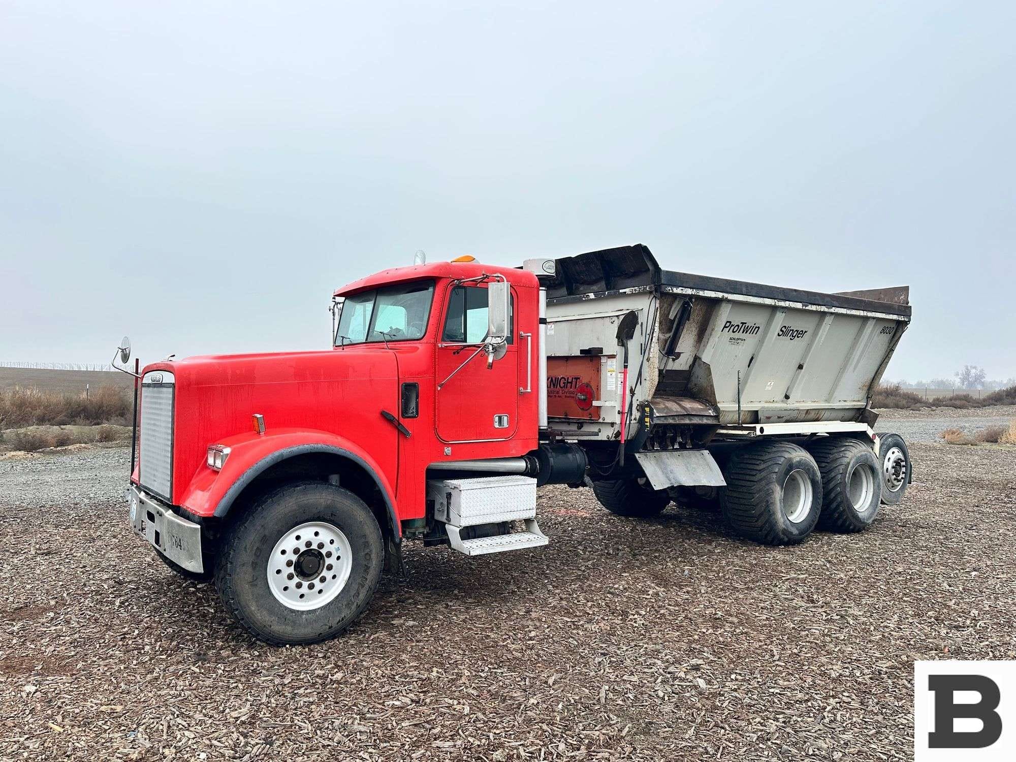 1997 Freightliner FLD120SD Equipment Image0