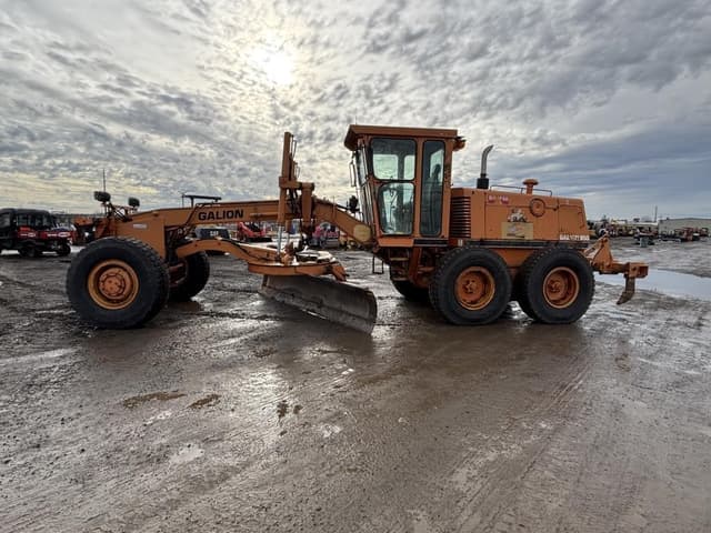 Image of Galion 850B equipment image 4