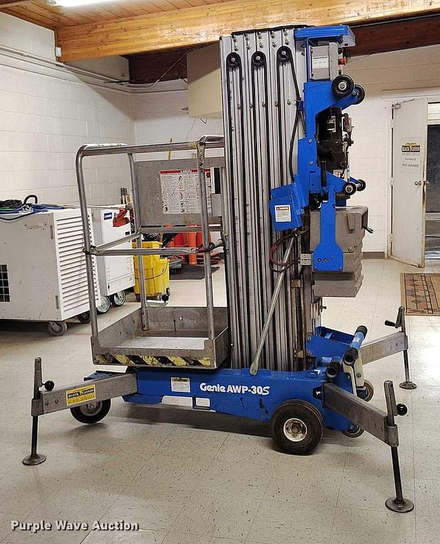 Image of Genie AWP-30S equipment image 3
